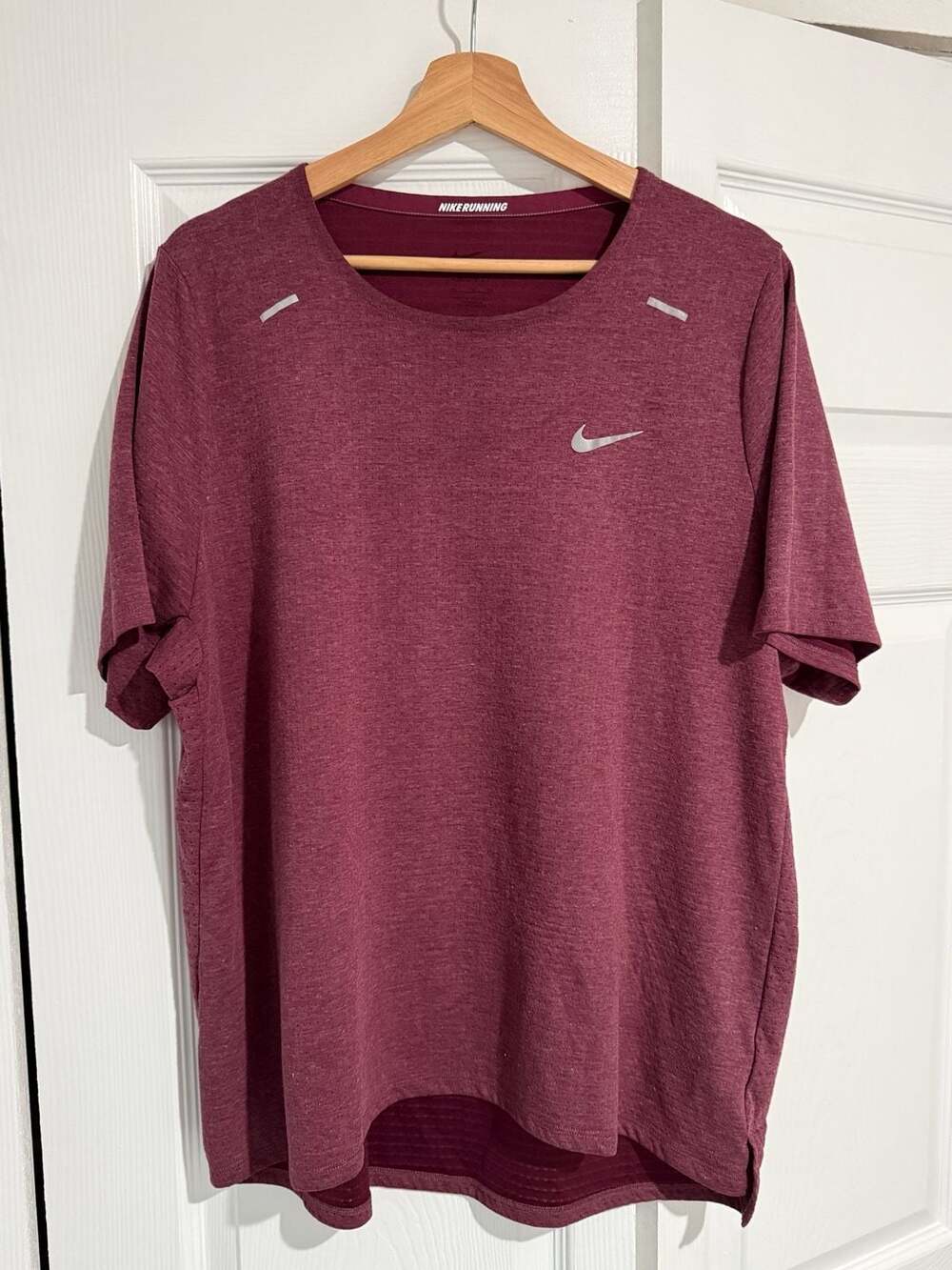 Nike Dri-FIT Miler Short Sleeve Running Shirt Maroon Heathered XL